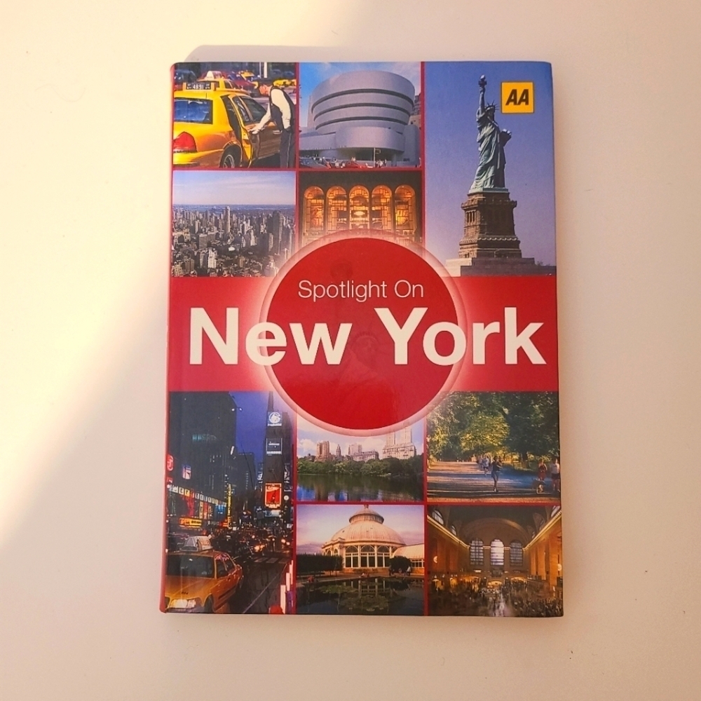 *5 for $20* Spotlight on New York - Guidebook - Books